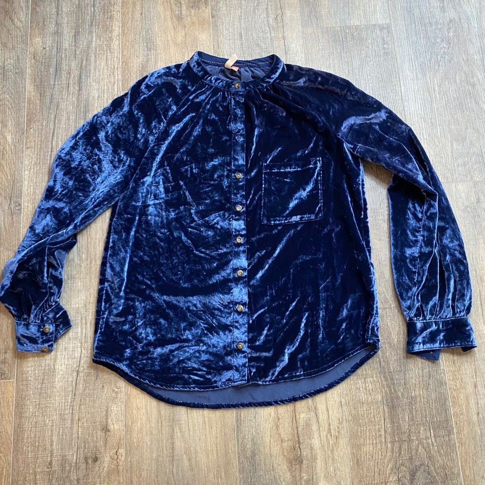 Pilcro Anthropologie Navy Blue Crushed Velvet Button Down Blouse Small OB1397950